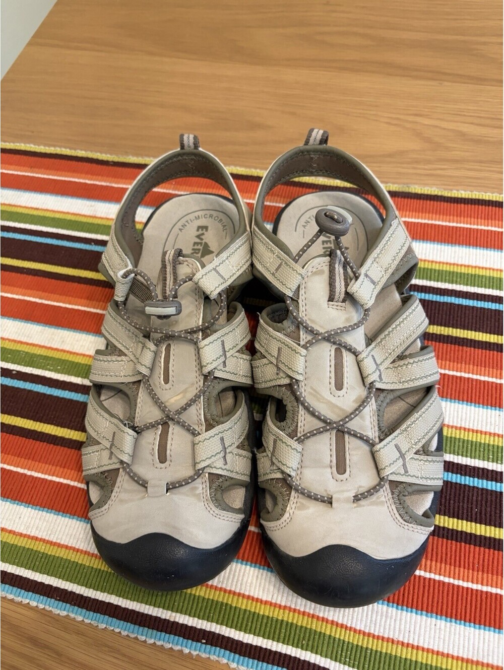 Everest Sandals - Women's Size US 9 Sundance Beige Anti Bacterial Closed Toe